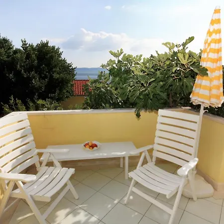 Appartement With A Parking Space Bol, Brac - 5642 *