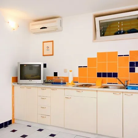 With A Parking Space Bol, Brac - 5642 Apartment *